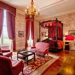 Hotell Chateau Fombrauge Saint-Christophe-des-Bardes
