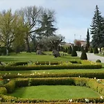 Hotell Chateau Fombrauge Saint-Christophe-des-Bardes