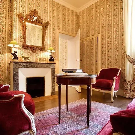 Отель Chateau Fombrauge Saint-Christophe-des-Bardes